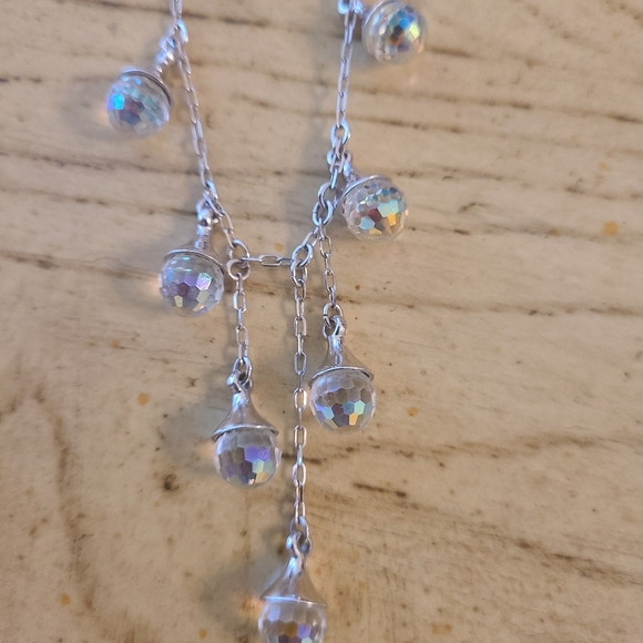 Swarovski beautiful crystal hanging balls. - Picture 4 of 4
